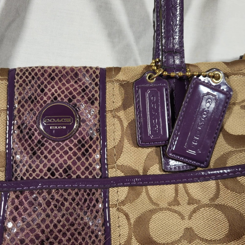 Coach Purse*EUC*Purple & Tan*Signature Snake Stripe*F25706 - Picture 3 of 10